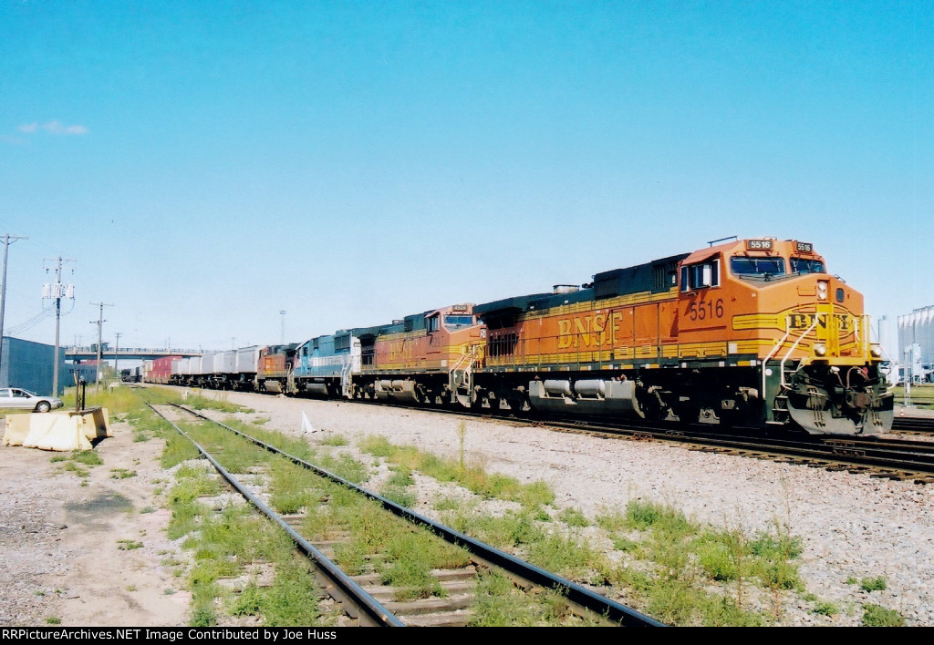 BNSF 5516 East